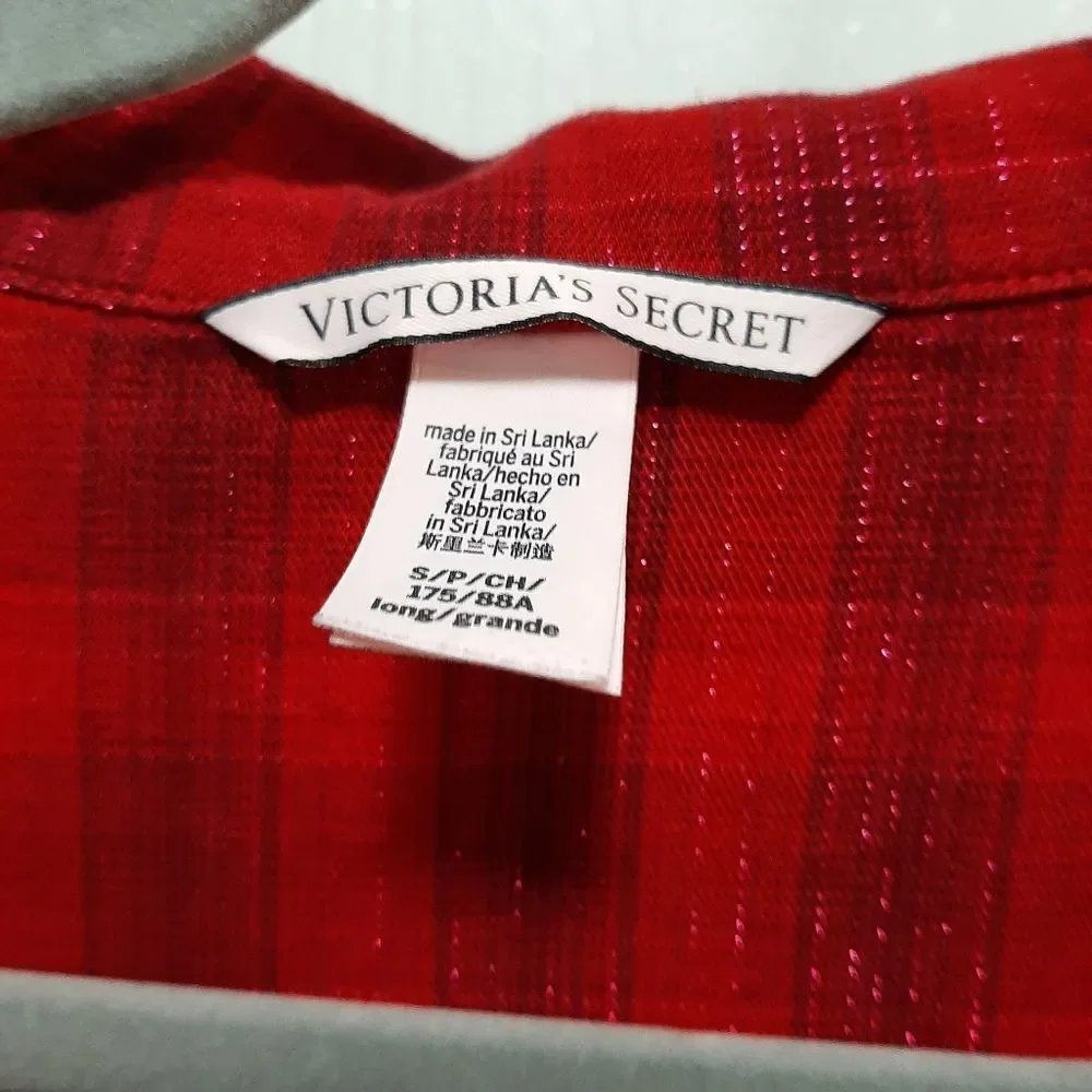 VICTORIA'S SECRET Red Black Pajama Tops Checker Button down Shirt Small